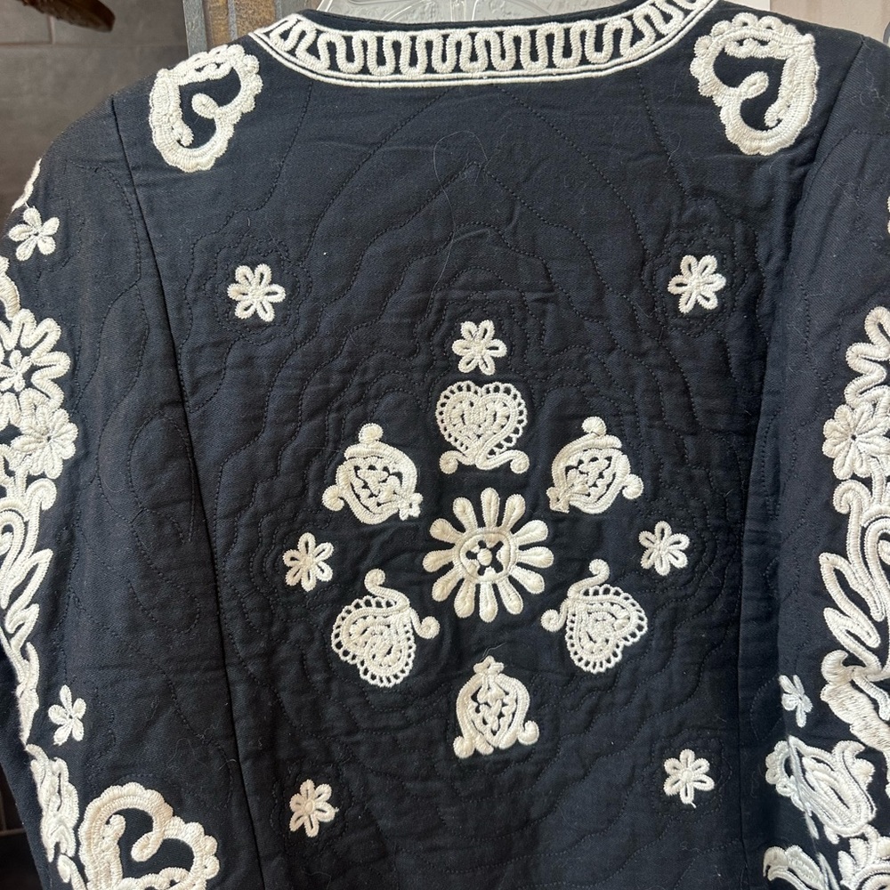 Free People Black and Cream Floral Bomber Jacket - Picture 2 of 4
